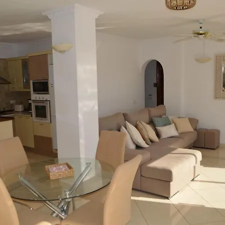 3 Bedroom With Stunning Views K302 Lägenhet *