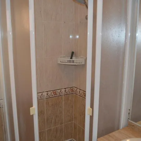 Apartment 3 Bedroom With Stunning Views K302 *